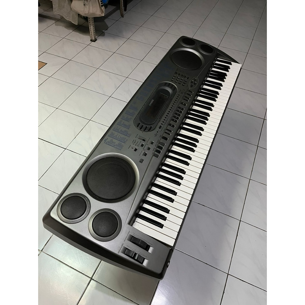 Keyboard Casio WK 1800