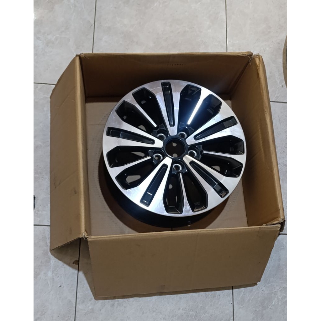 velg original Wuling cortez