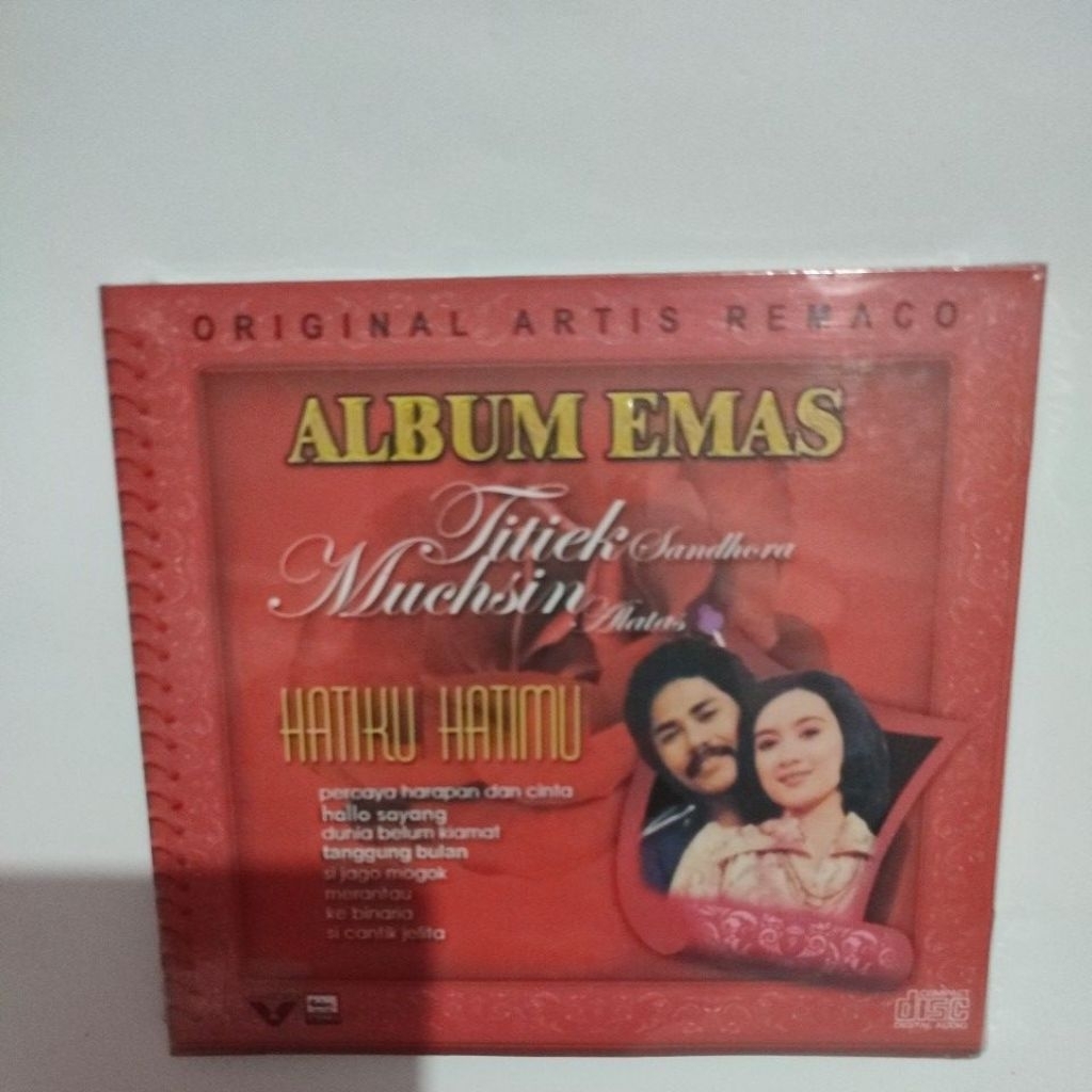 CD ALBUM EMAS TITIEK SANDHORA & MUCHSIN ALATAS