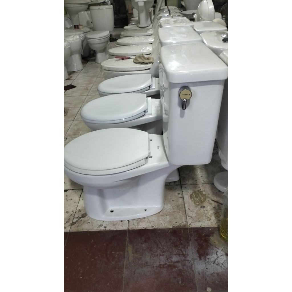 CLOSET DUDUK TOTO CW 516 MODEL ENGKOL PAKET KOMPLIT