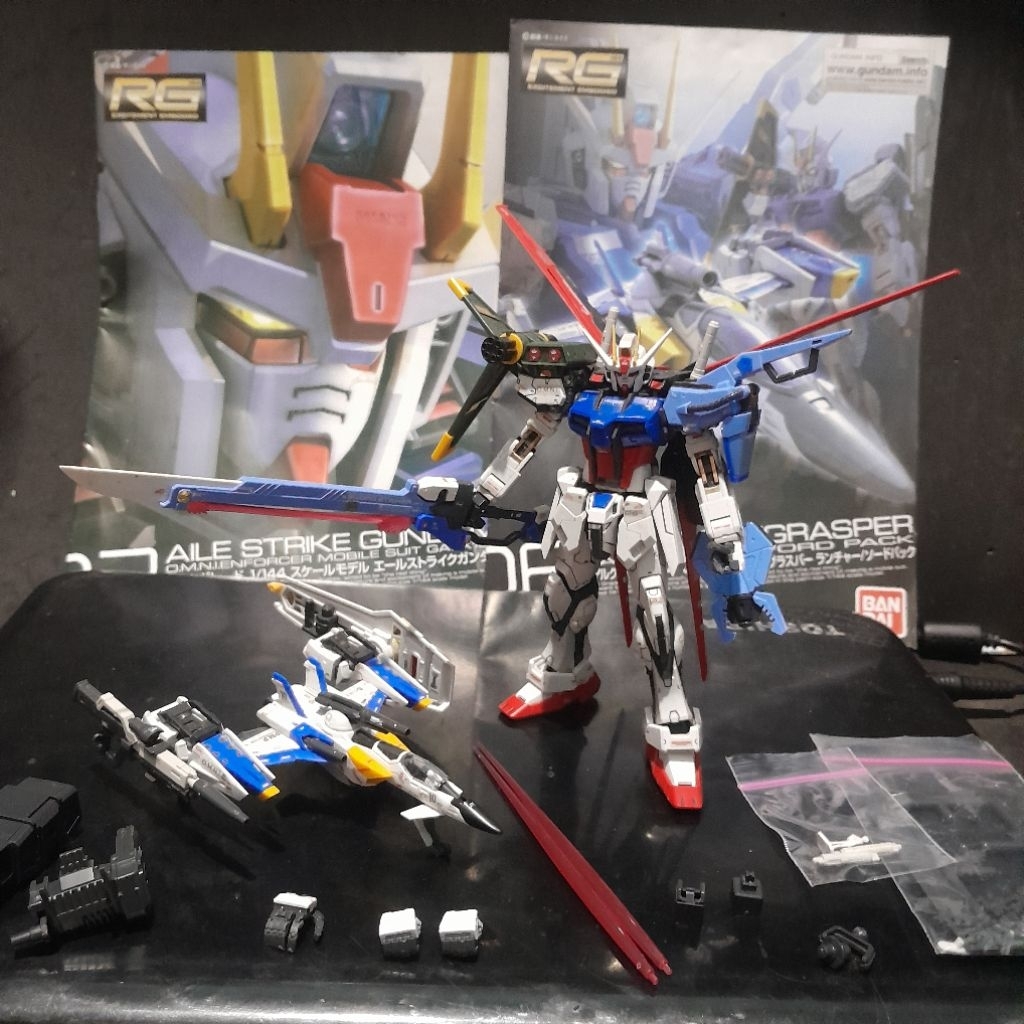 RG Aile Strike & RG Skygrasper Bandai