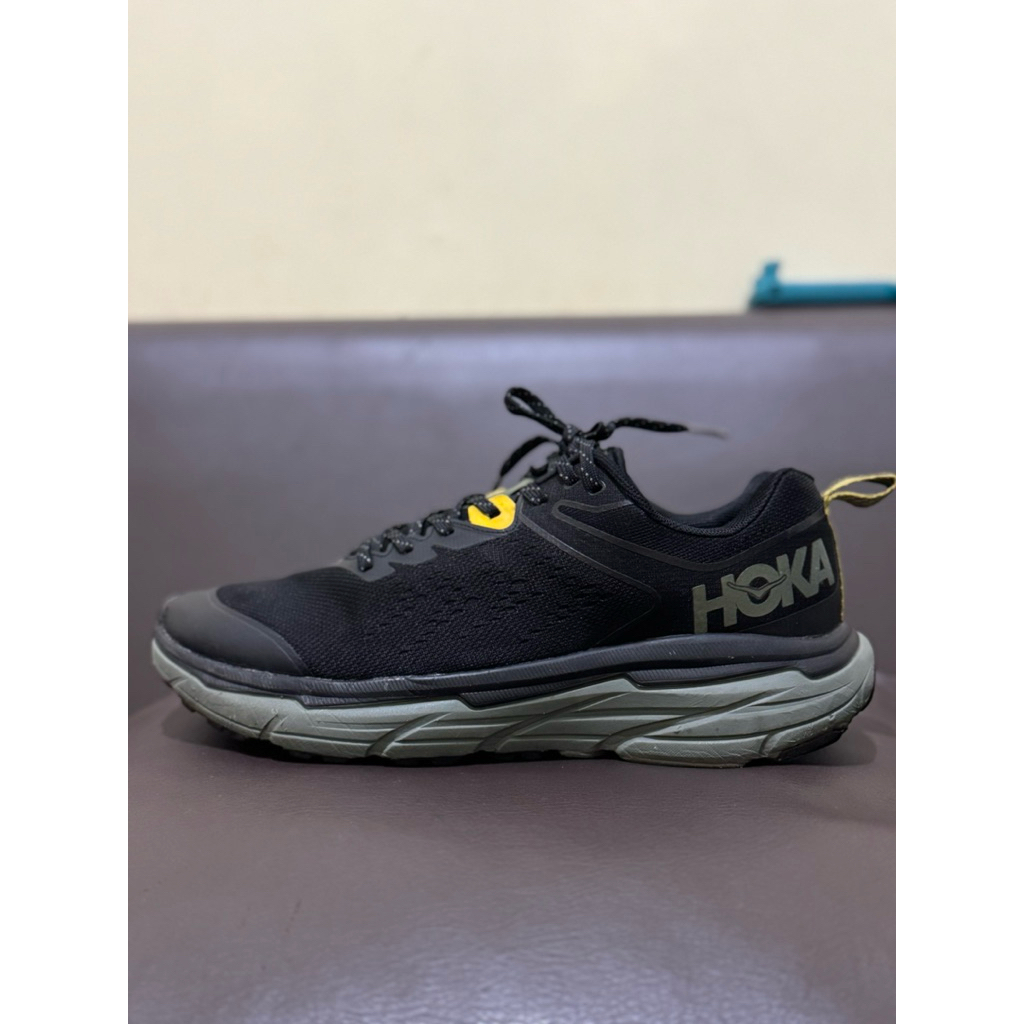 Sepatu hoka challenger atr 6 original (43) trail/running