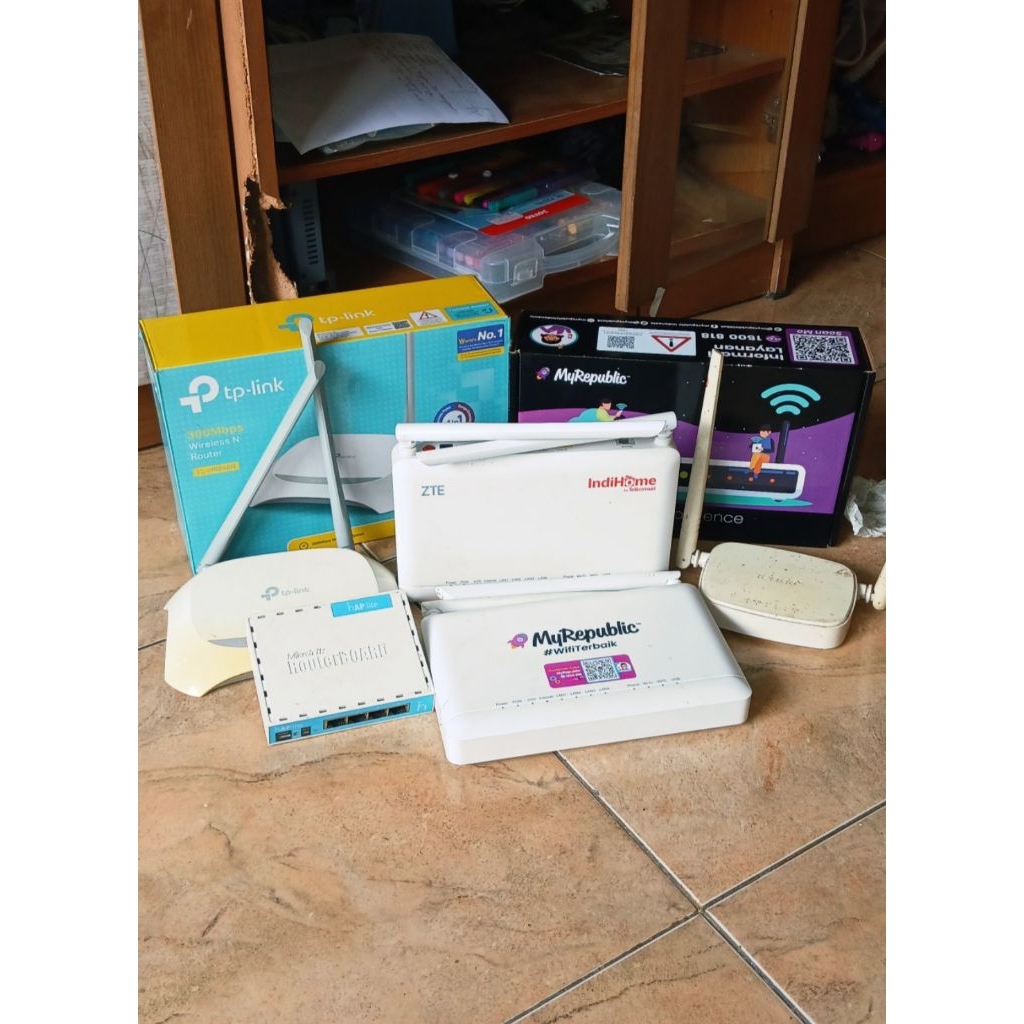 router tp link tl wr840 dan tenda n301 bekas normal