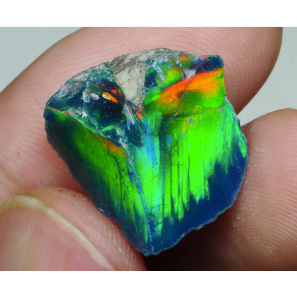 8.755 CRT SMOKED ETHIOPIAN OPAL ROUGH WELO OPAL PLAY COLOR