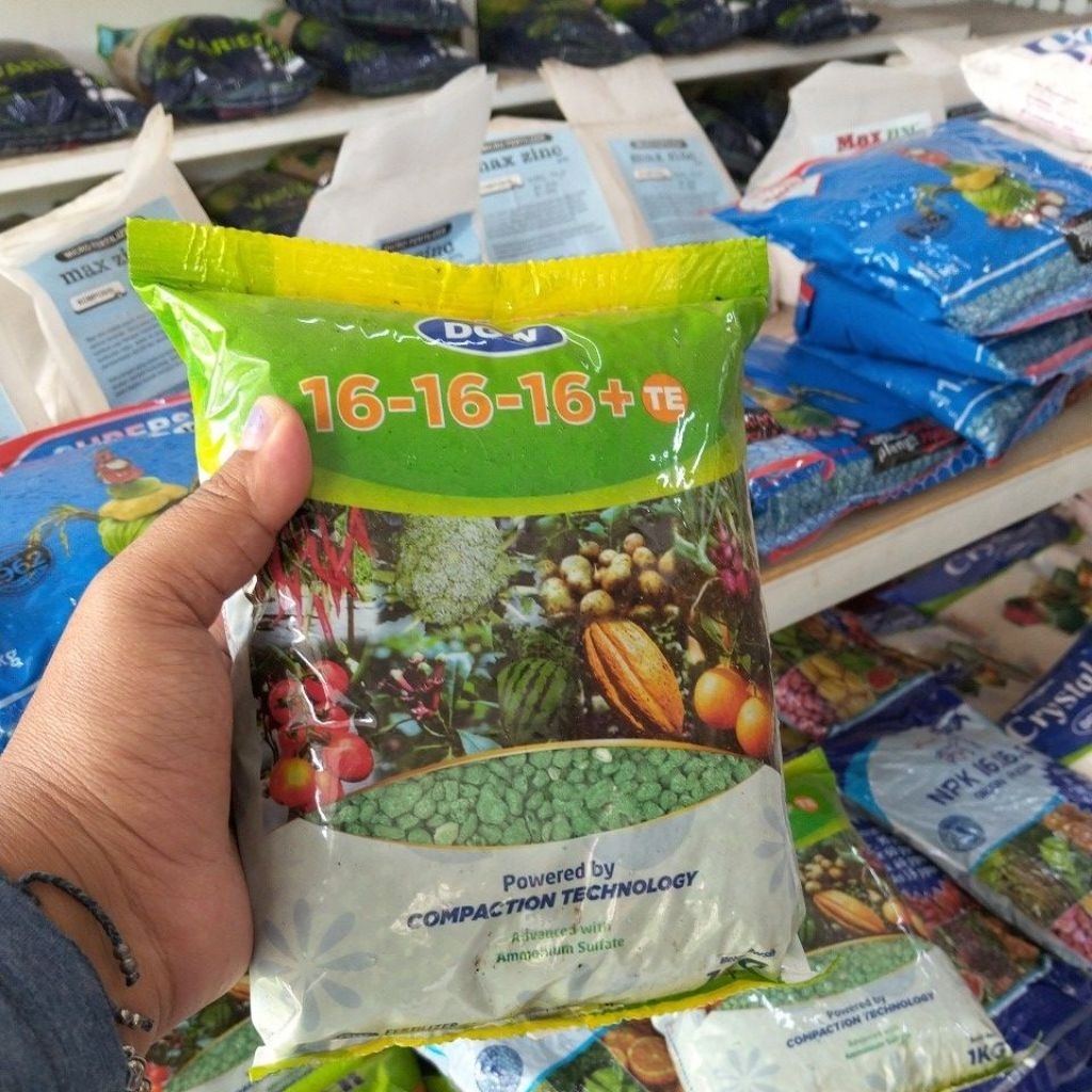pupuk NPK dgw 16-16-16