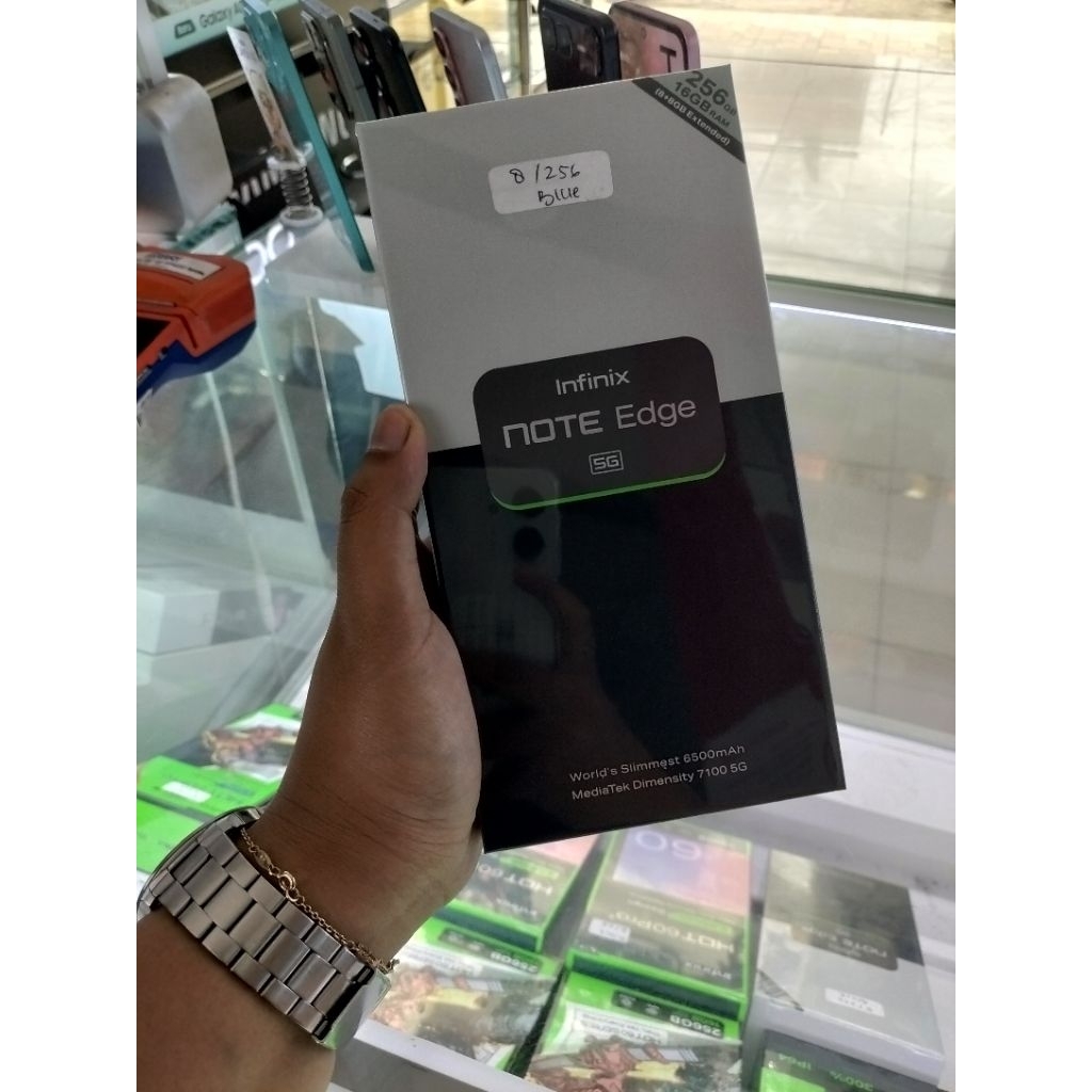 INFINIX NOTE EDGE 8/256 layar amoled