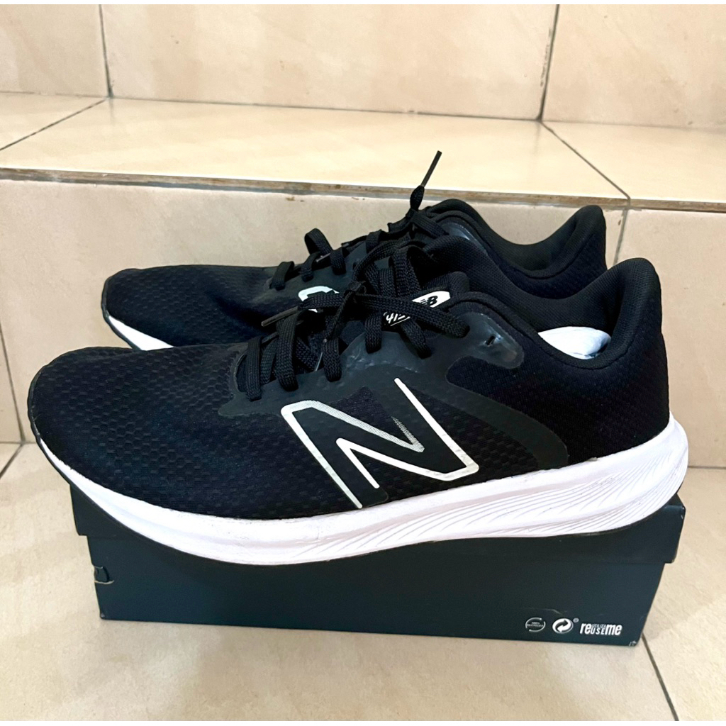 Original sneaker NB/Sneakers NB original/Sneaker NB asli/Sneakers pria New Balance preloved/Sneakers