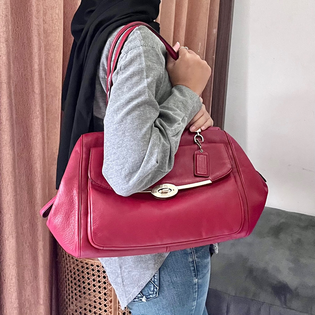 coach shoulder bag preloved