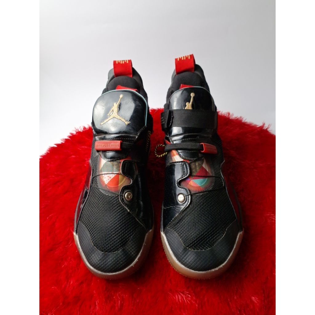 Sepatu Jordan 33 Pf University Red