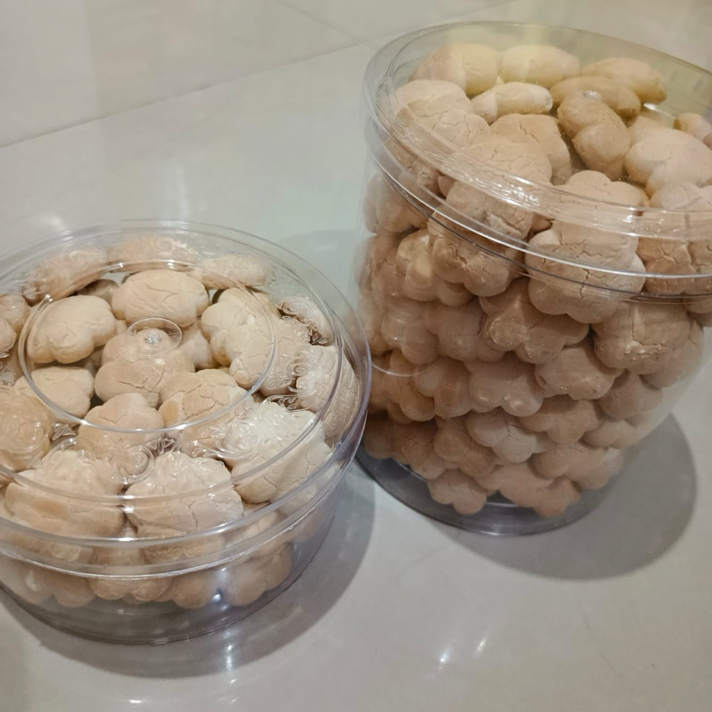 Kue Bangkit Kampung Khas Melayu Medan