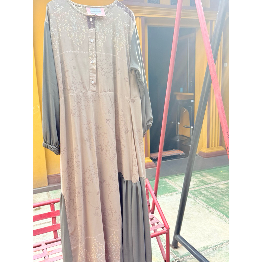 preloved dress ria miranda