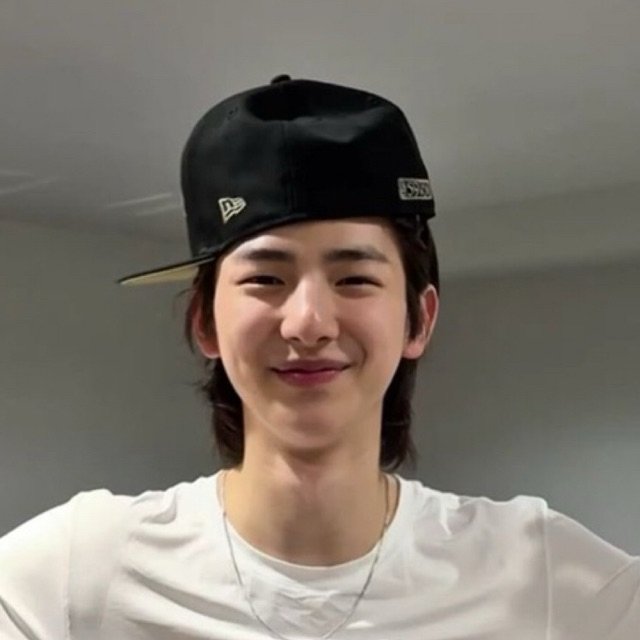 photocard cortis juhoon reserved