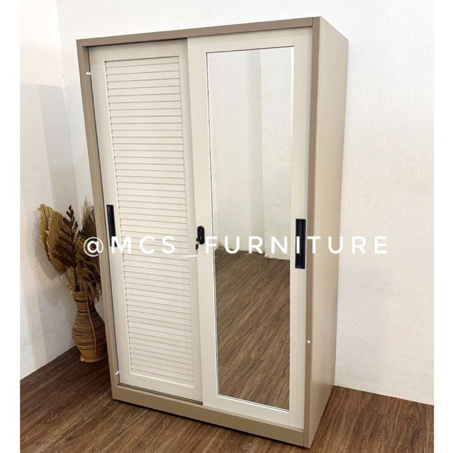 Lemari Besi Metal Sliding Jumbo Mebel MCS Furniture Semarang Demak Kendal