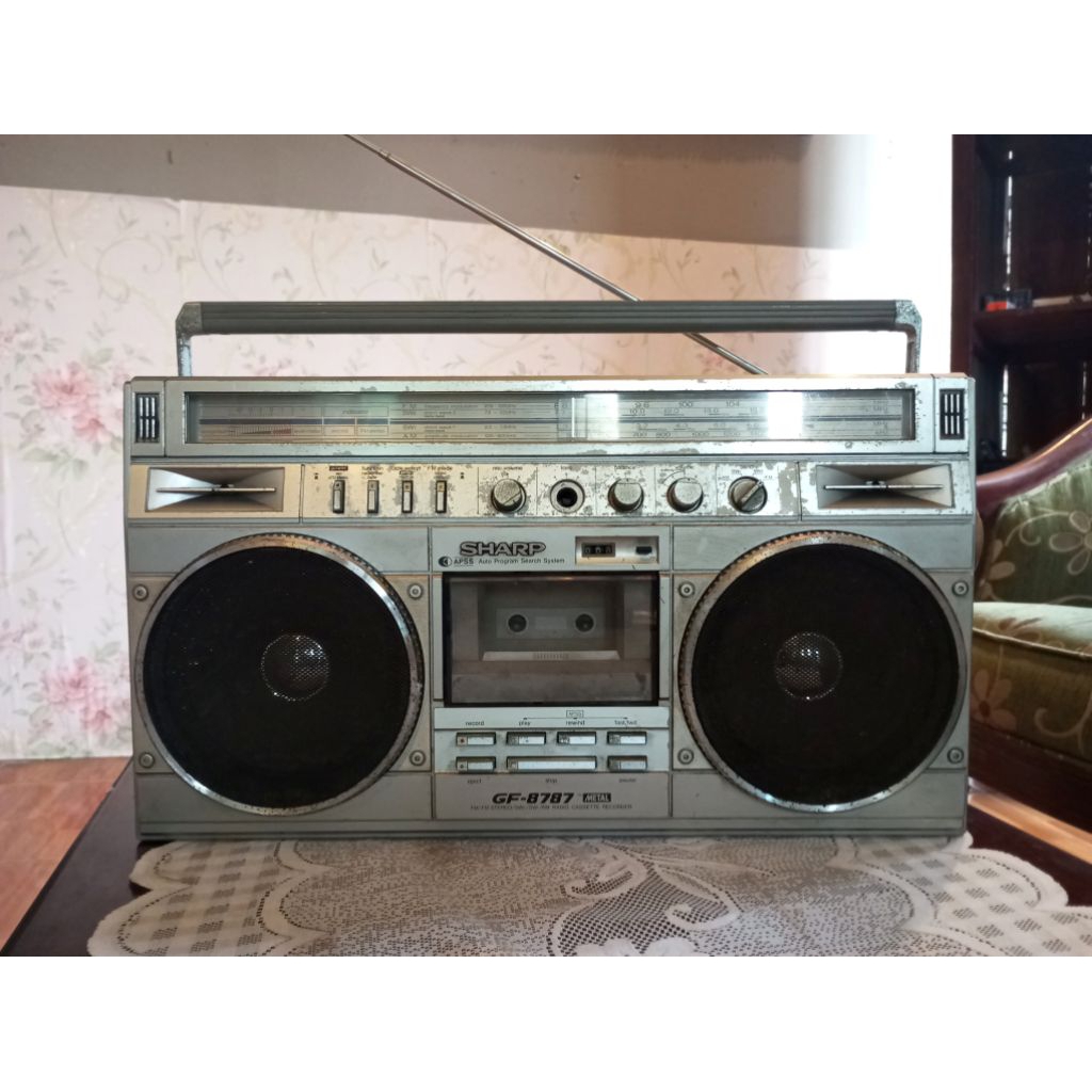 Radio Tape Kaset Boombox Jadul Merk SHARP Antik Vintage Lawas Tua Kuno Retro