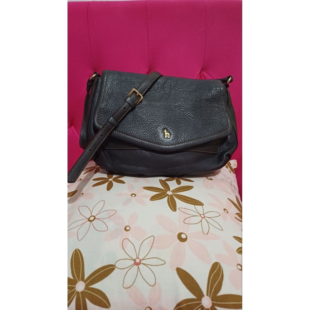 Tas Sling Hazz*s/ Tas Sling Wanita / Tas Kulit Wanita / Tas Sling Cewe / Tas Kulit Asli / Tas Cewe M