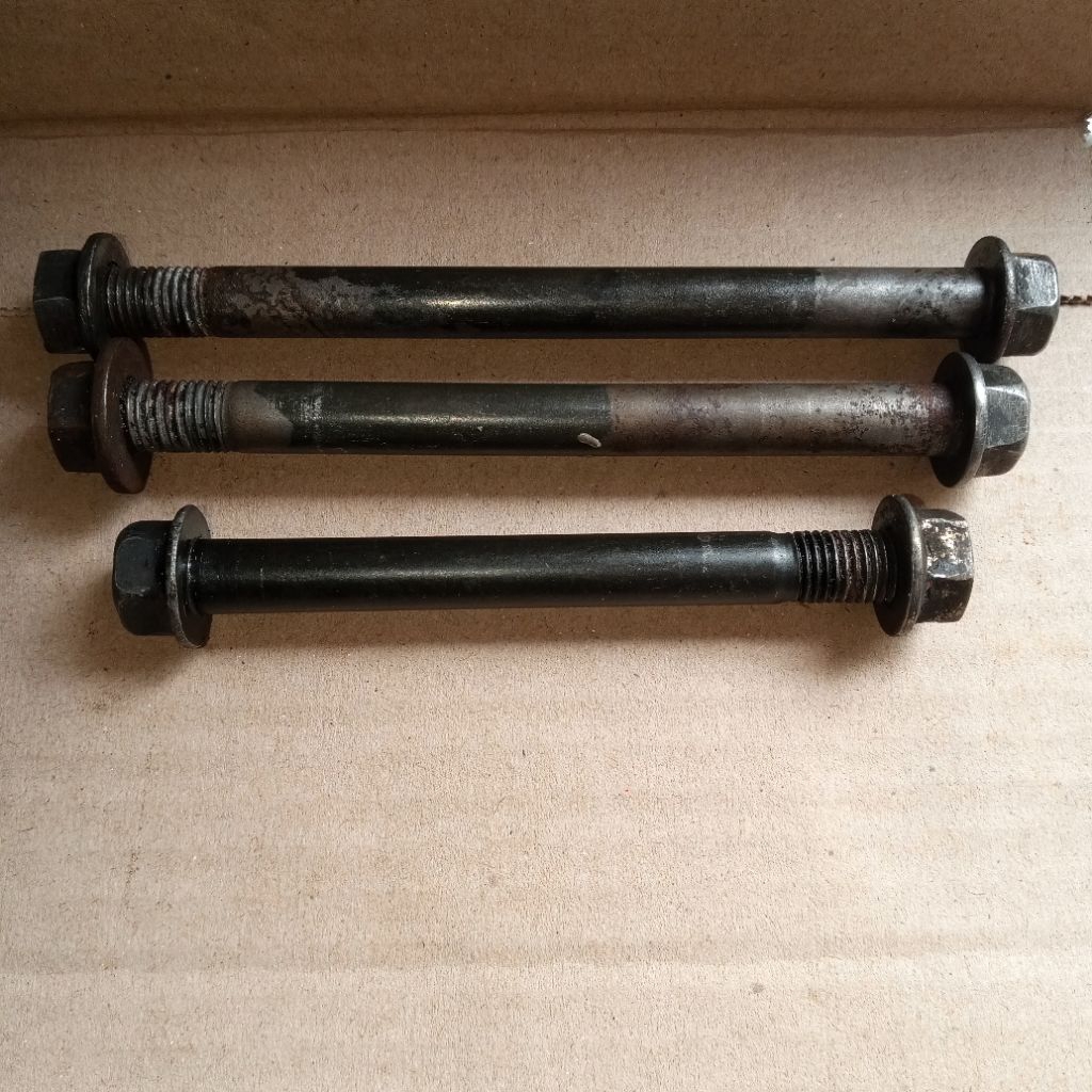 baut mesin ke rangka kawasaki blitz r kaze r