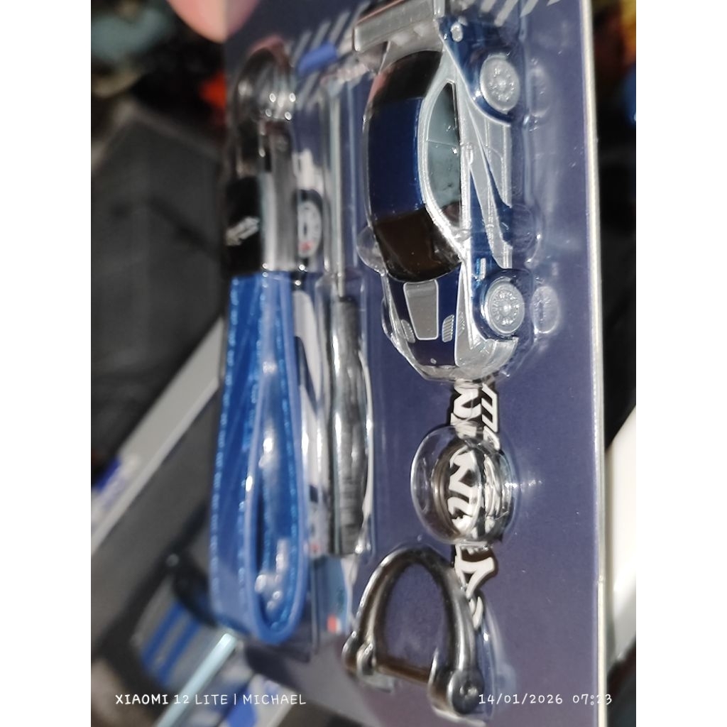 Gantungan BMW M3 GTR