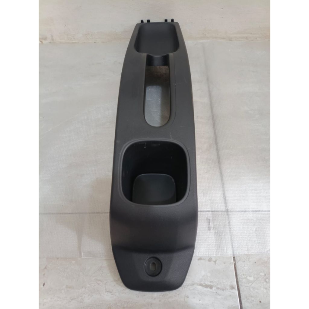 consule box mobil Agya dan Alya original