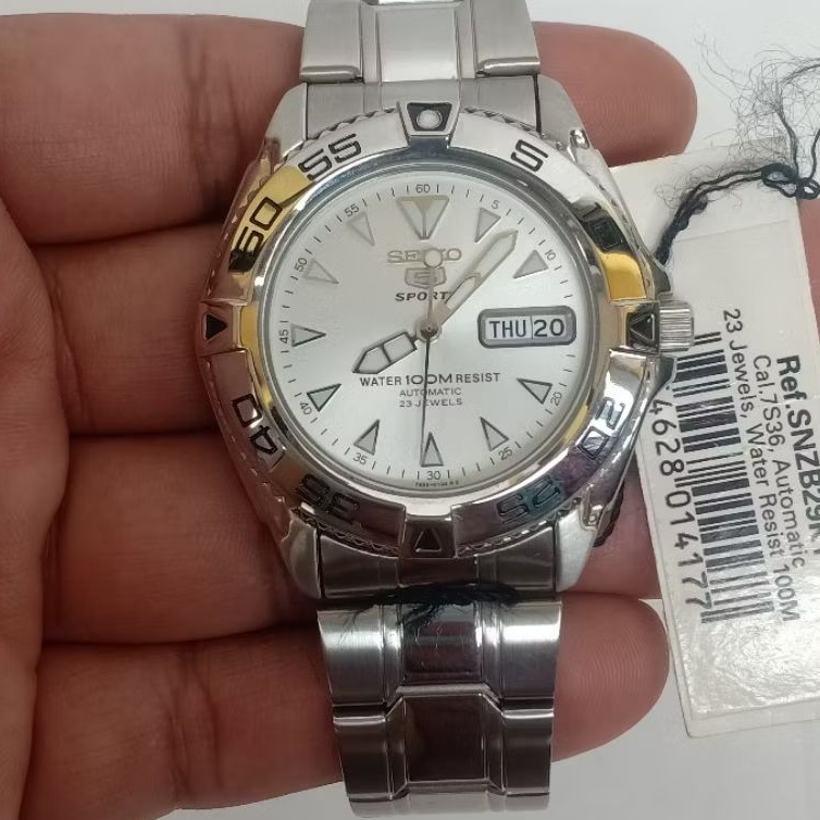 Seiko 5 sports SNZB29K1 BABY MONSTER automatic 7s36 NOS
