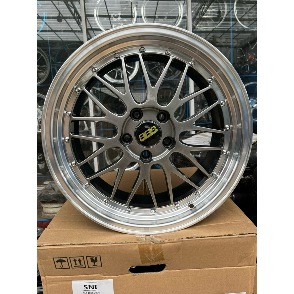 velg bbs lm ring 18 lebar 8,5 pcd 5x114,3 ET 35 4pcs