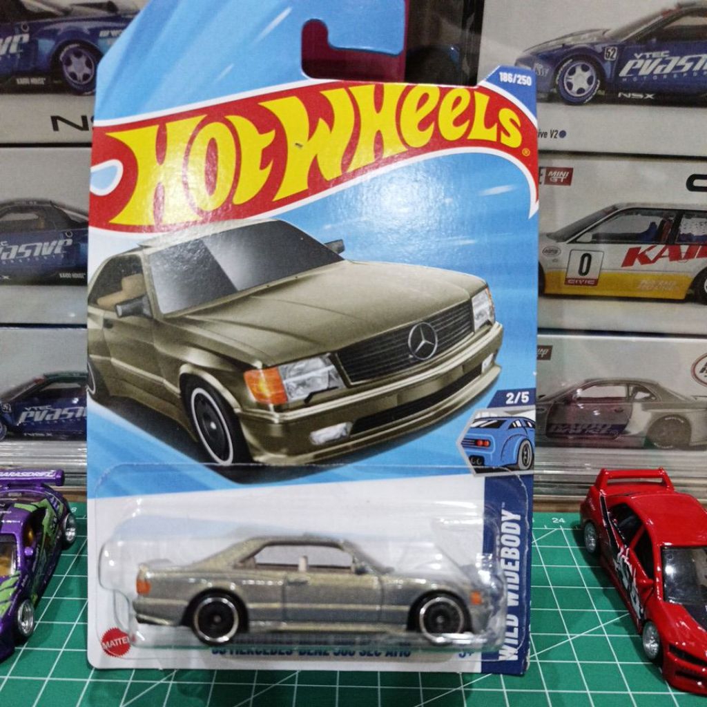 hot wheels Mercedes - benz 560 SEC AMG