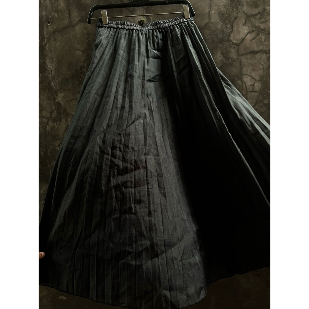 Rok Wanita Bawahan By UNIQLO Skirt Rok REJECT