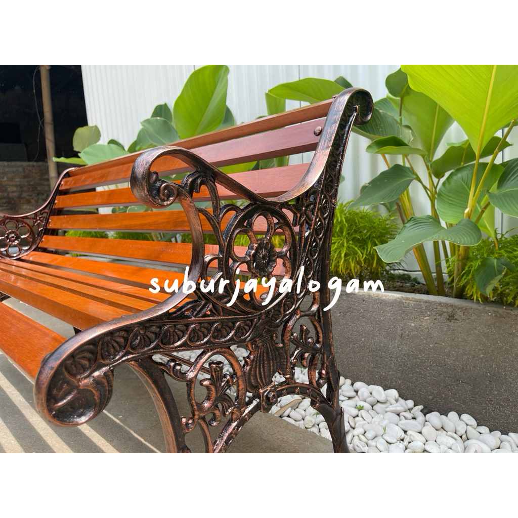 kursi taman besi antik panjang