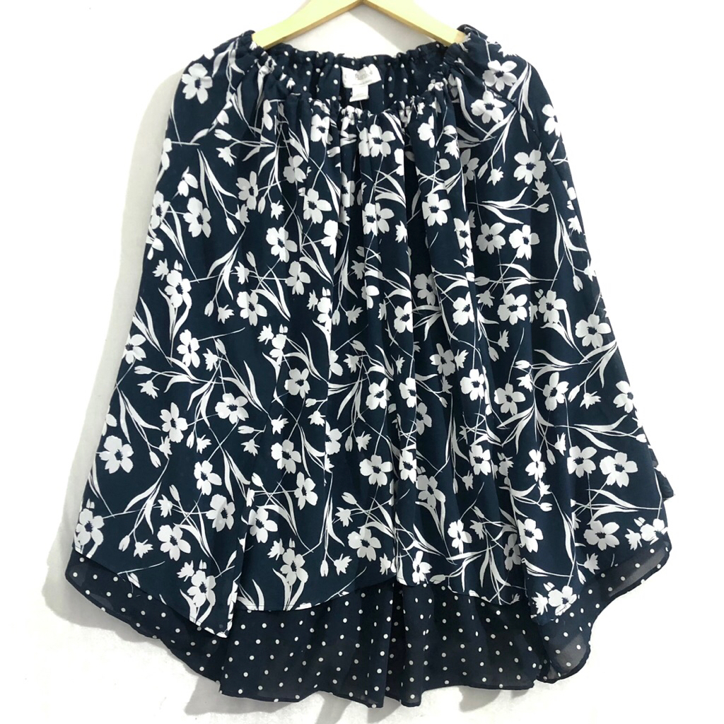 CJ Banks by Chistopher Banks rok bohemian midi flowy size L  sifon bunga polkadot print ruflles 2 la