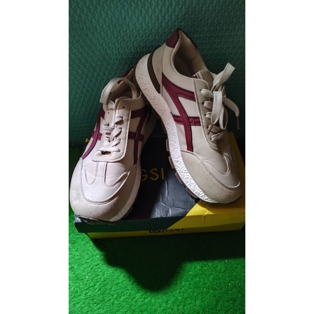 sepatu GSI