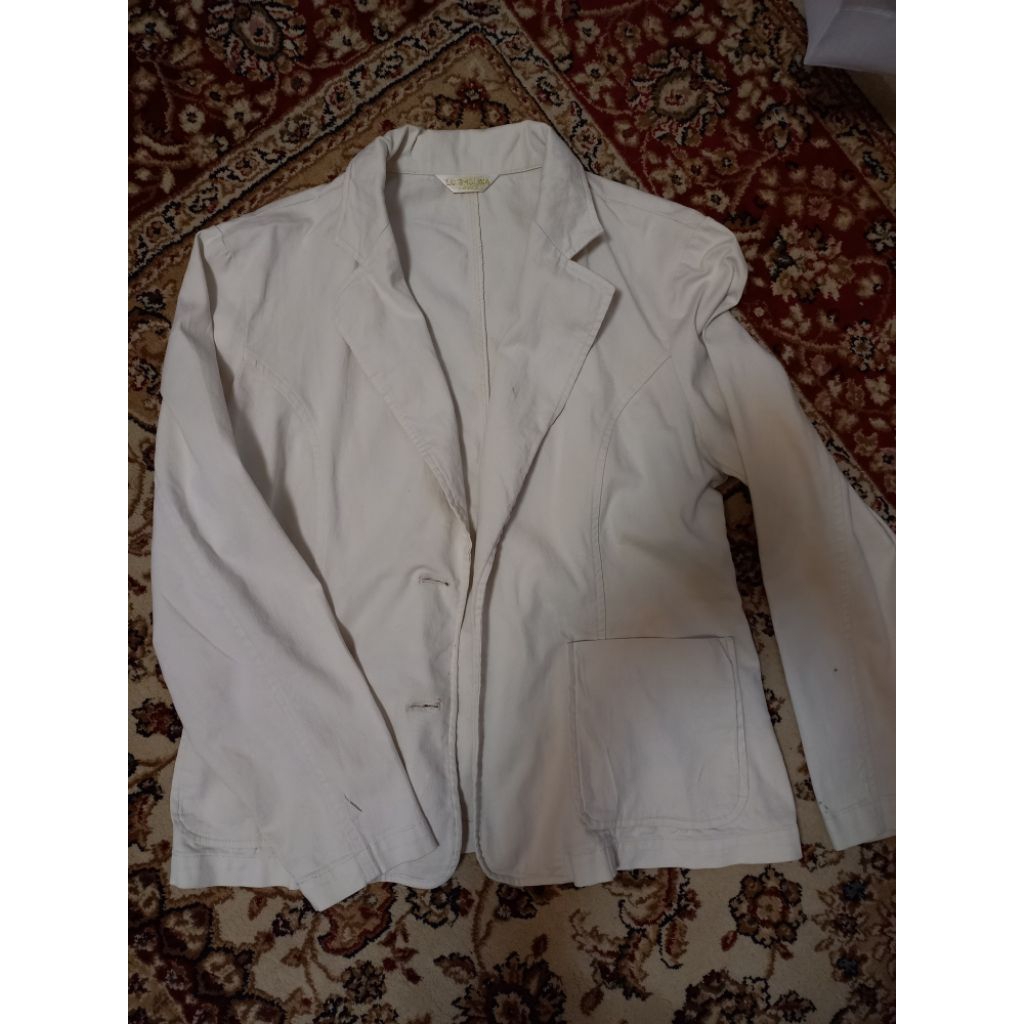 Blazer Putih Wanita Preloved