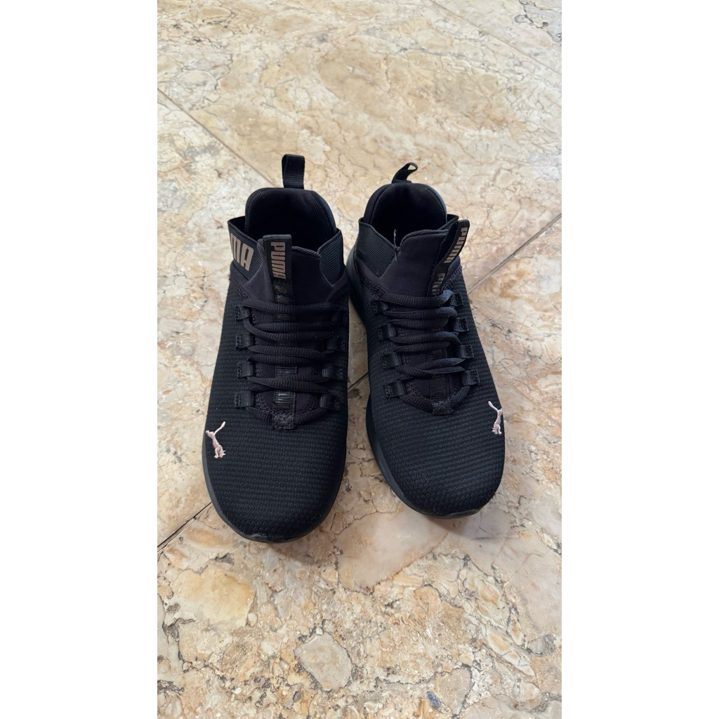 PUMA UNISEX RUNNING SHOES / Sepatu Olahraga