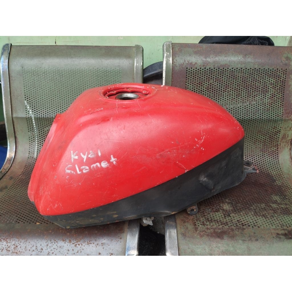 tangki gastank bajaj pulsar 180cc