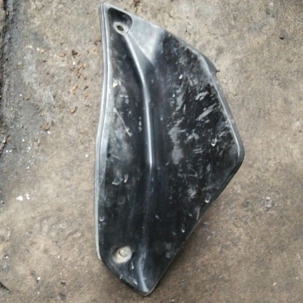 LOUVER L COVER SAYAP BODY KIRI ORIGINAL HONDA SUPRA X 125 HELM IN