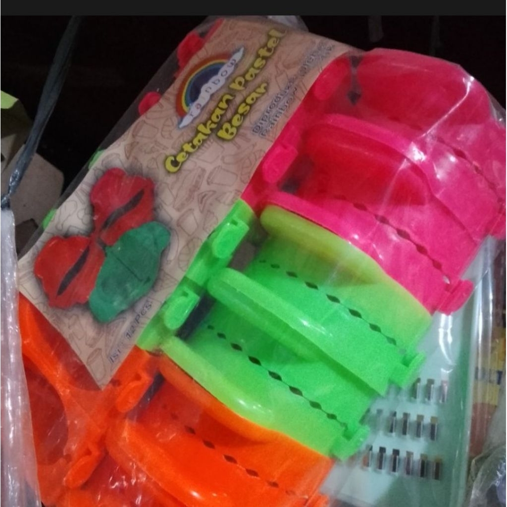 Cetakan Pastel Besar