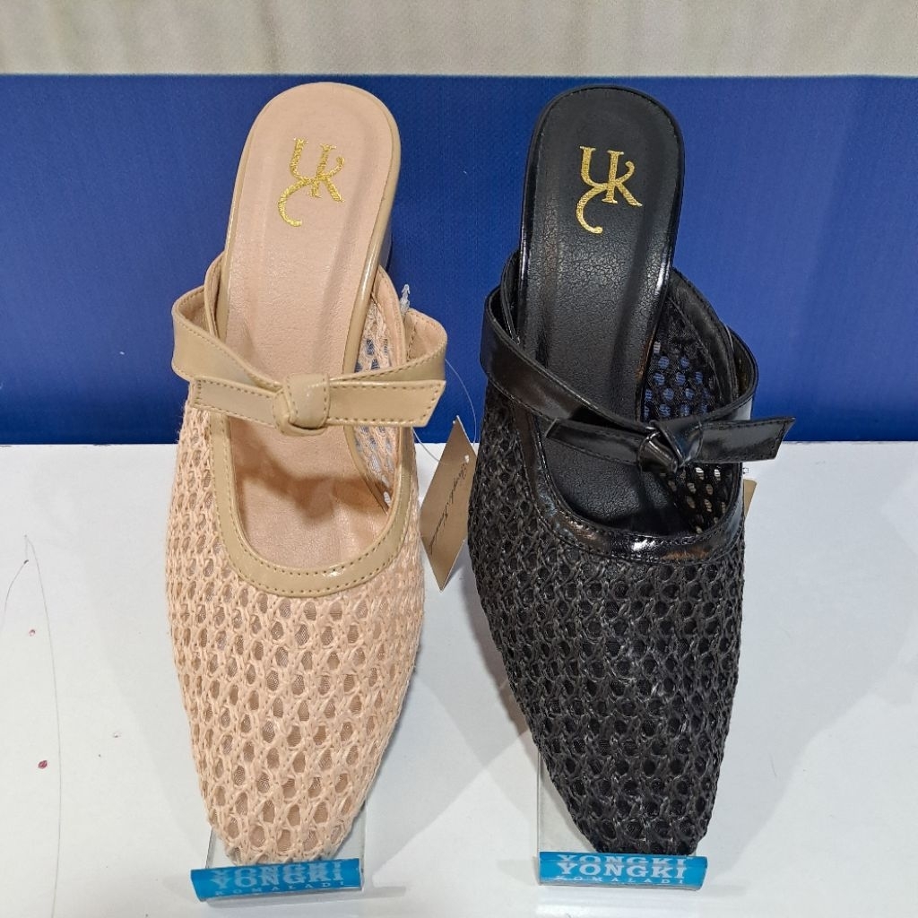 Bustong wanita yongki komaladi hak 5 cm