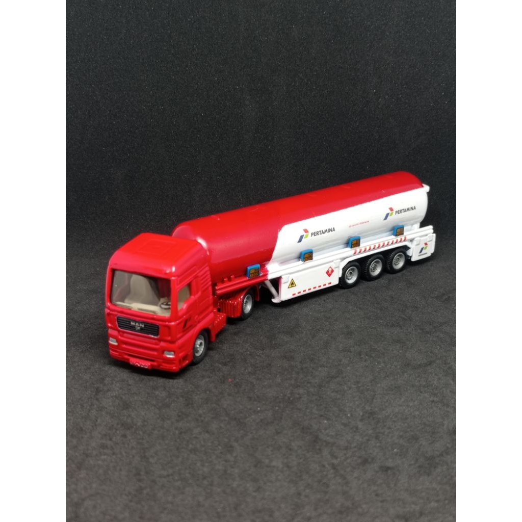 Diecast SIKU MAN Tank Truck Custom Pertamina