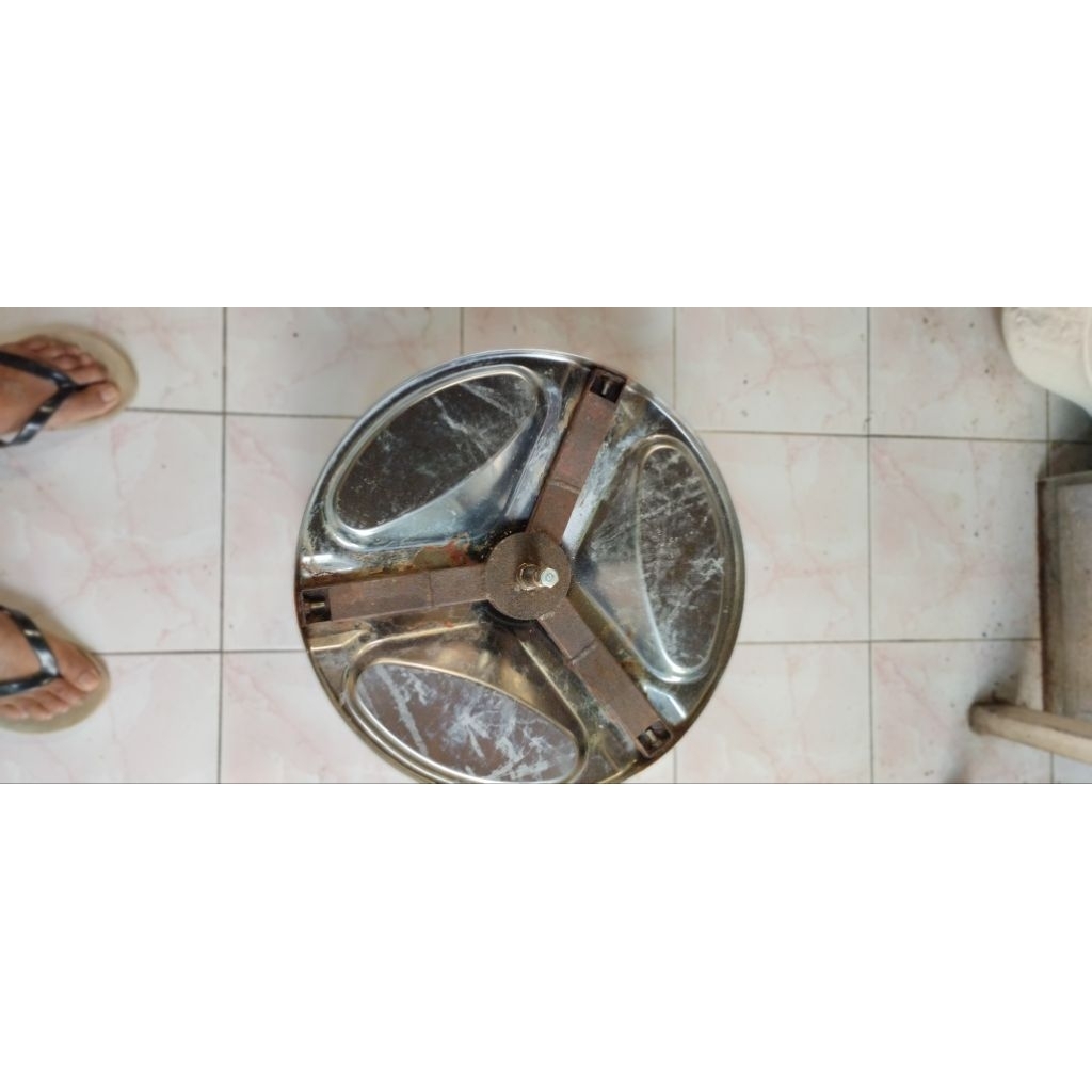 Drum Dan segitiga front loading Midea MFS75-S804