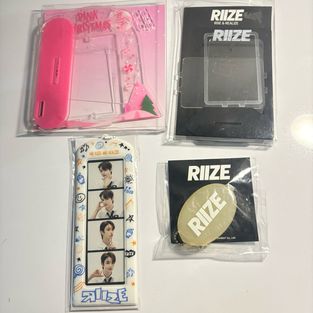 riize md pop up seoul 4cut holder sungchan coin wallet key ring
