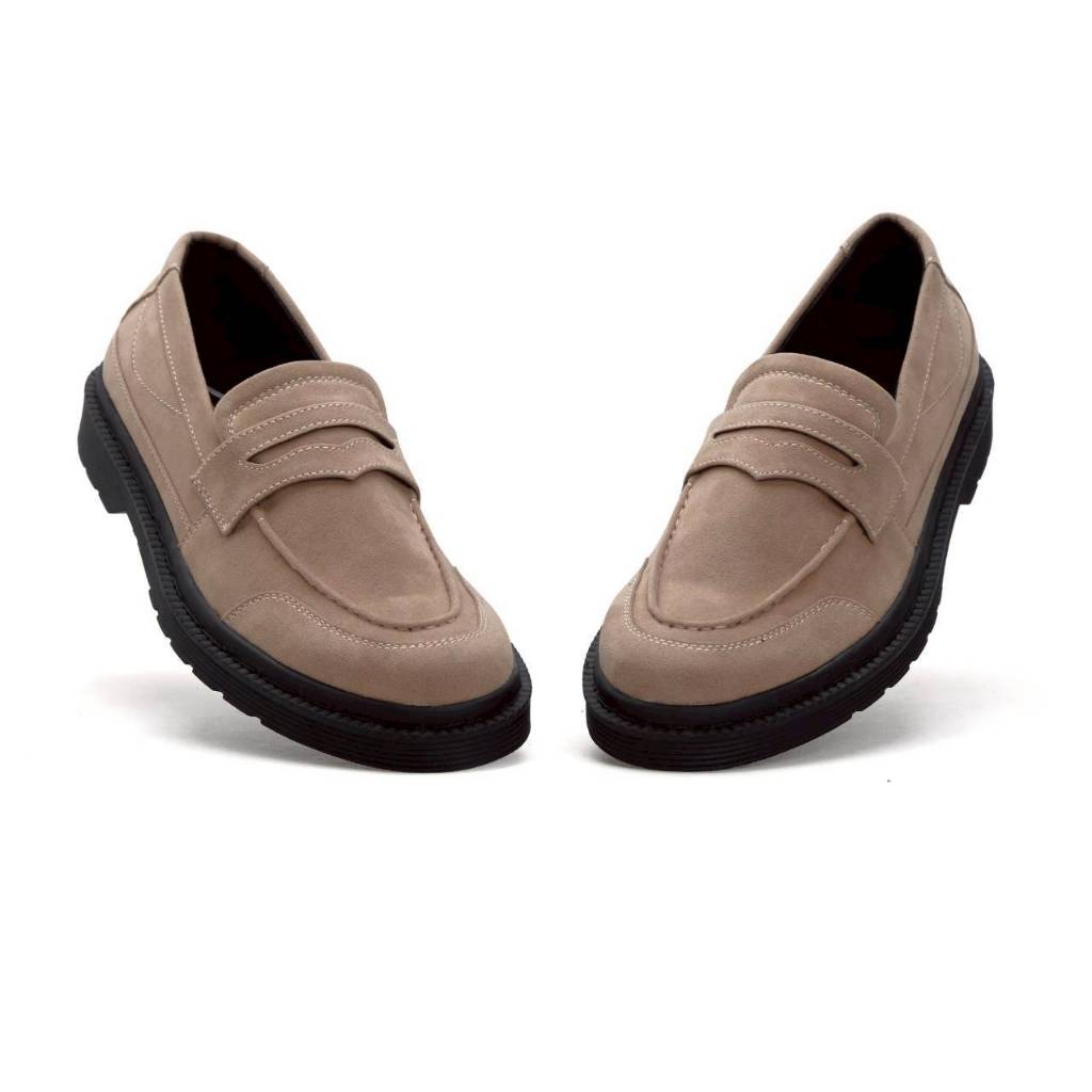 Victor Aiden Krem - Sepatu Slip On Formal Pria Casual Kerja Kantor Kuliah