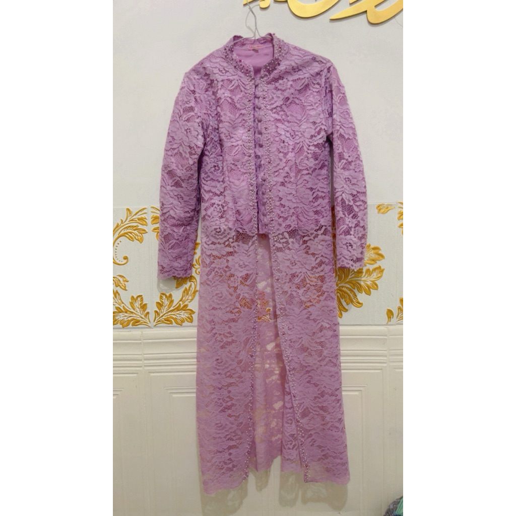 preloved kebaya simple mewah