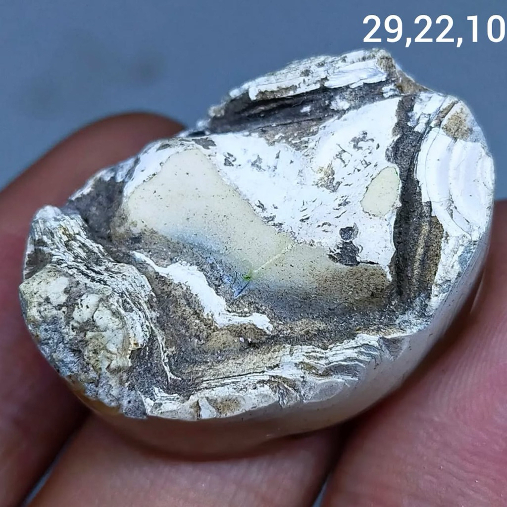 batu akik asli sakral antik top hq natural (asli alam)