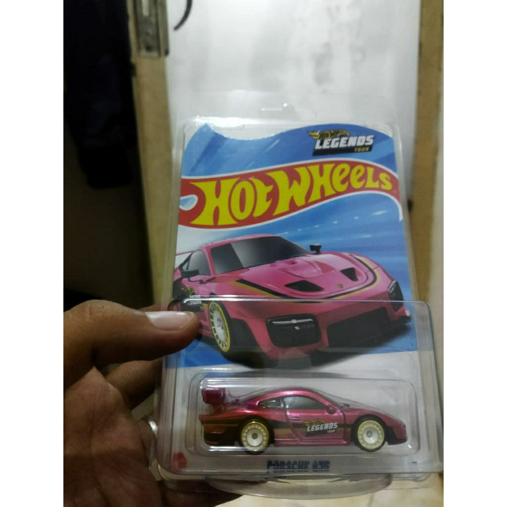 Hot wheels Porsche tour legend (free protektor)