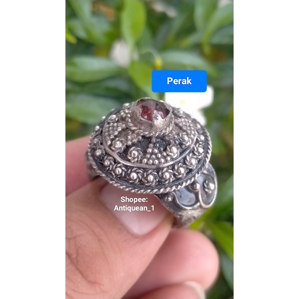 Cincin perak kuno sepuh permata temuan sungai 6