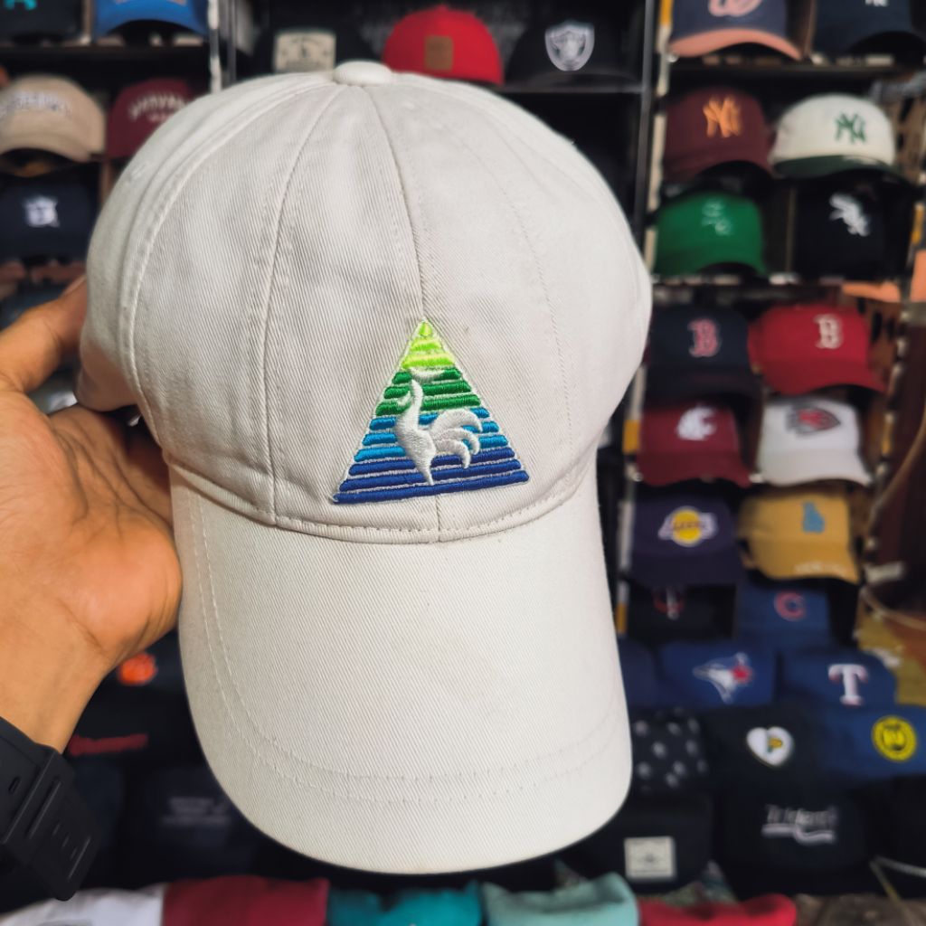 Topi ayam Le Coq Sportif