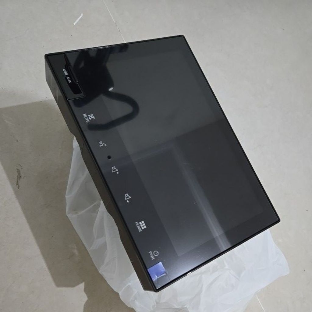 Head Unit Clarion RQ9098-NQ cabutan Ex New Pajero Dakar 2022 ANPS like new dan segel