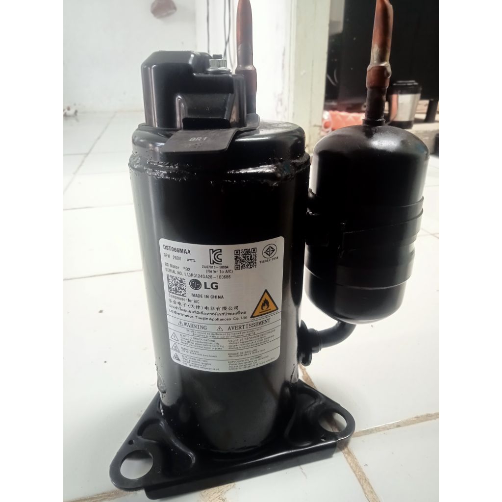 kompresor outdoor Ac LG 1/2,3/4 ,1pk dual inverter DST066MM original