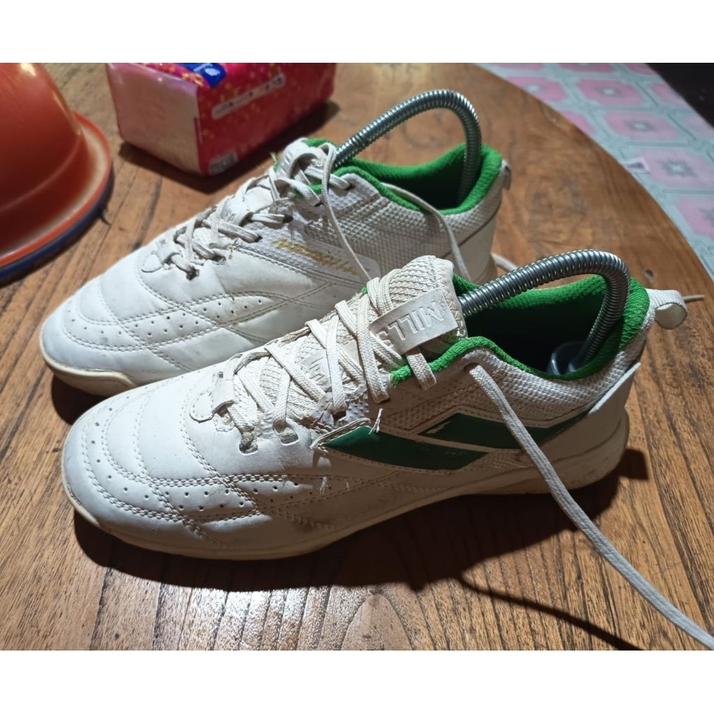 SEPATU FUTSAL MILLS VOLTAPRO MERSILLE