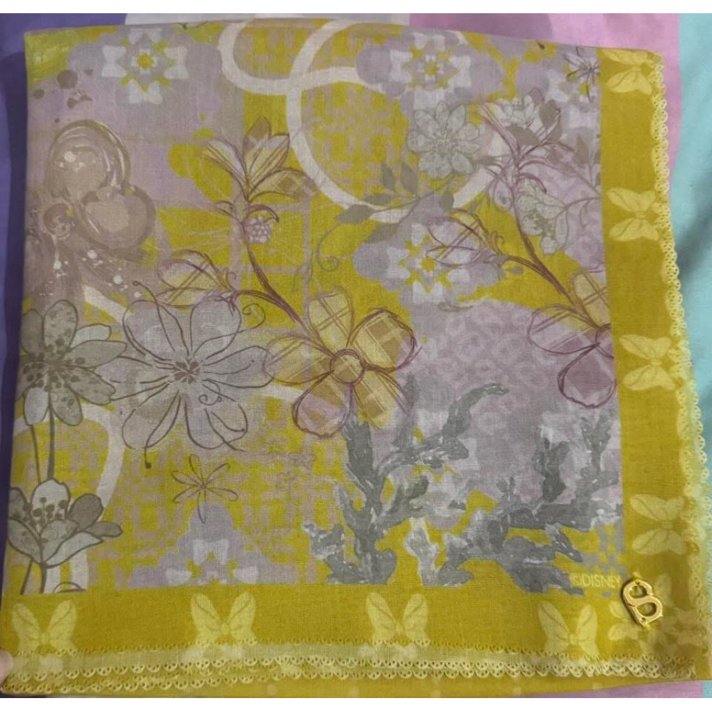 TDP SUN BUTTONSCARVES PL PRELOVE