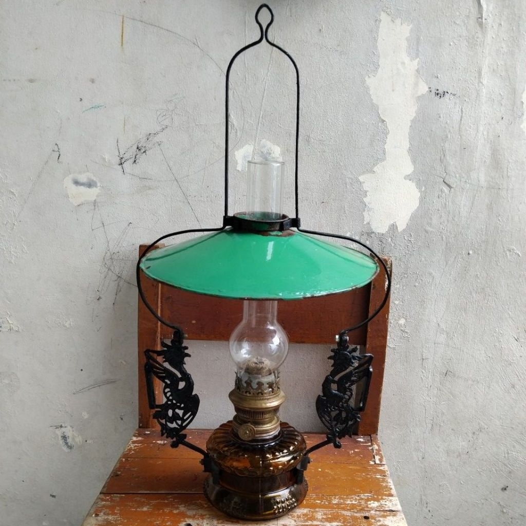 LAMPU MINYAK PITIK ANTIK