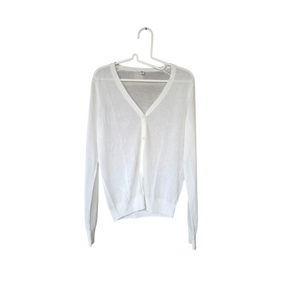 Uniqlo Cardigan Basic V-Neck white